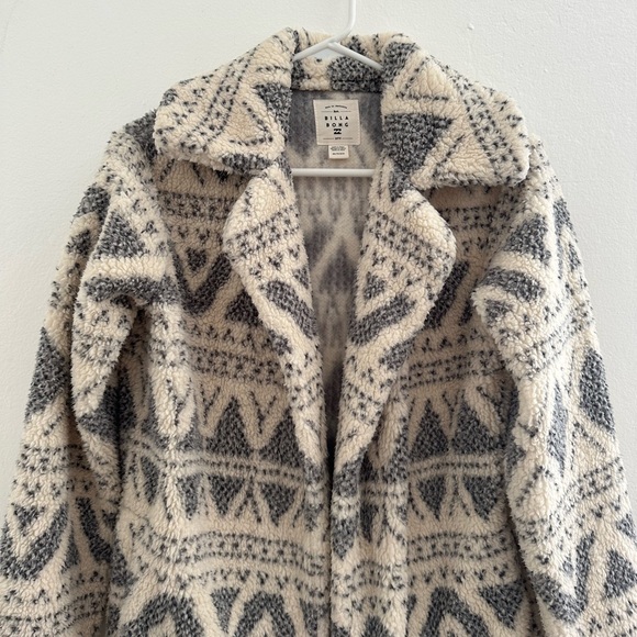 Billabong Sherpa coat - Picture 2 of 3